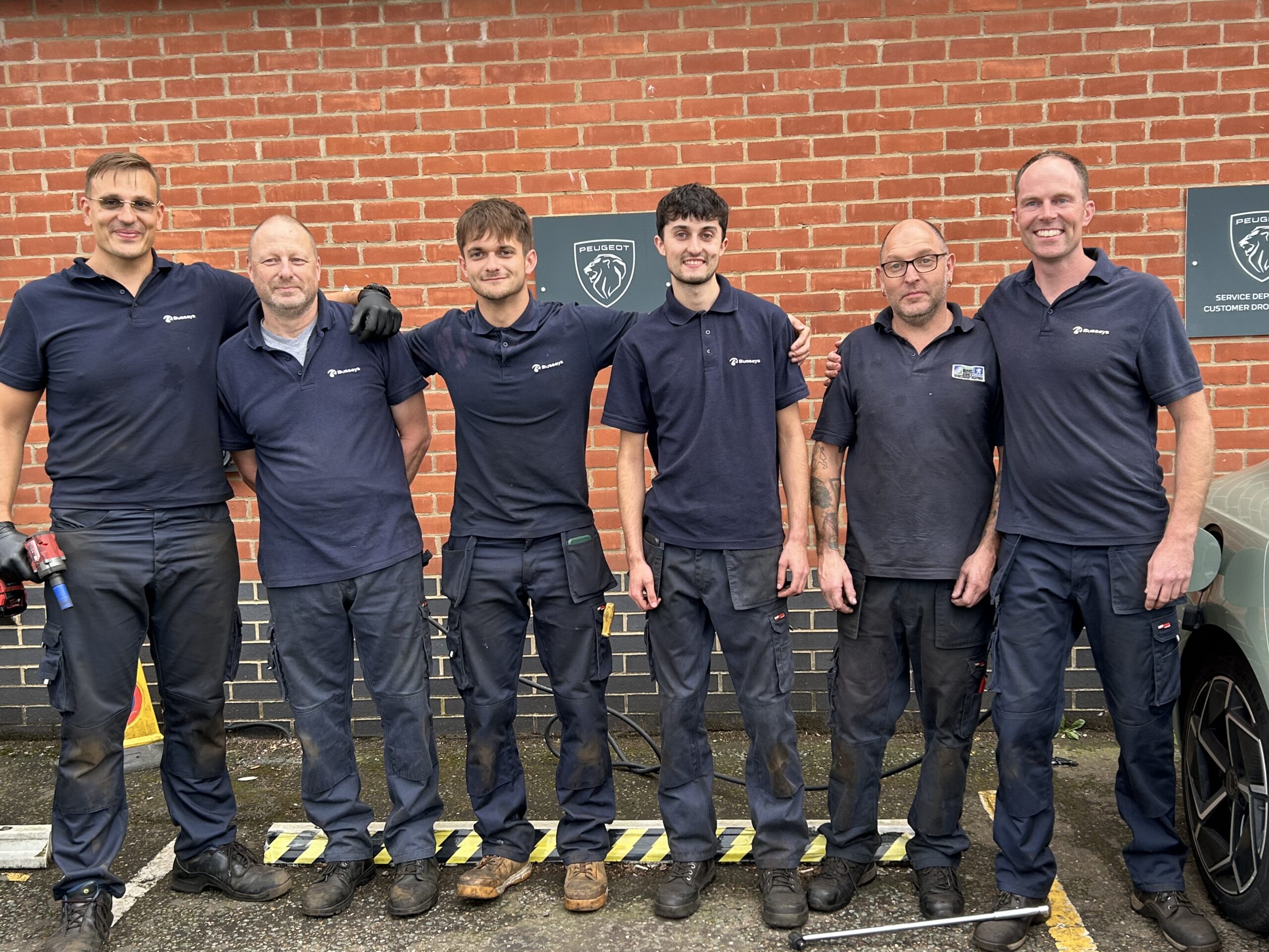 Peugeot Service Team